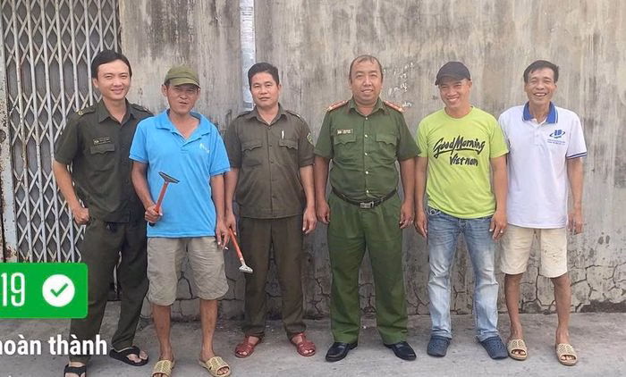 C&aacute;c khu phố đồng loạt ra qu&acirc;n dọn dẹp quảng c&aacute;o tr&aacute;i ph&eacute;p