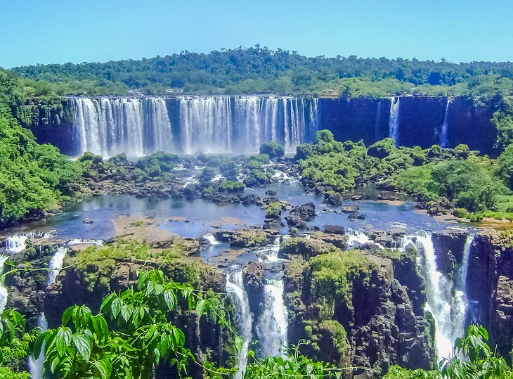 Thác Iguazu Thác Iguazu - Kỳ quan thiên nhiên kỳ vĩ giữa lòng Nam Mỹ