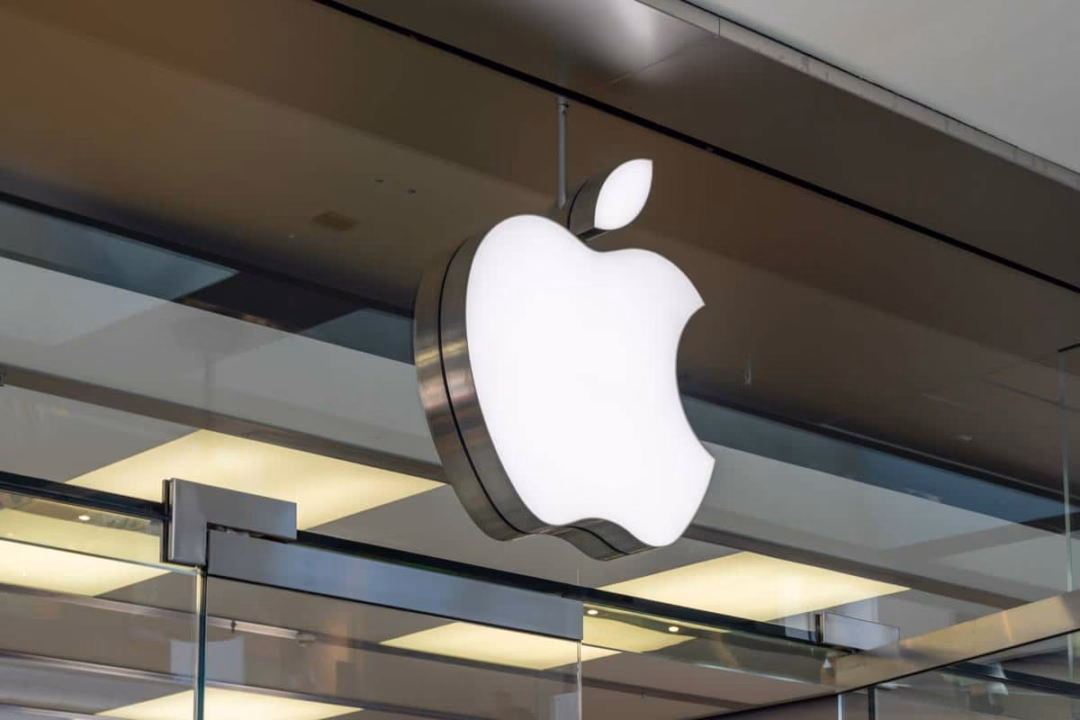 Apple Apple