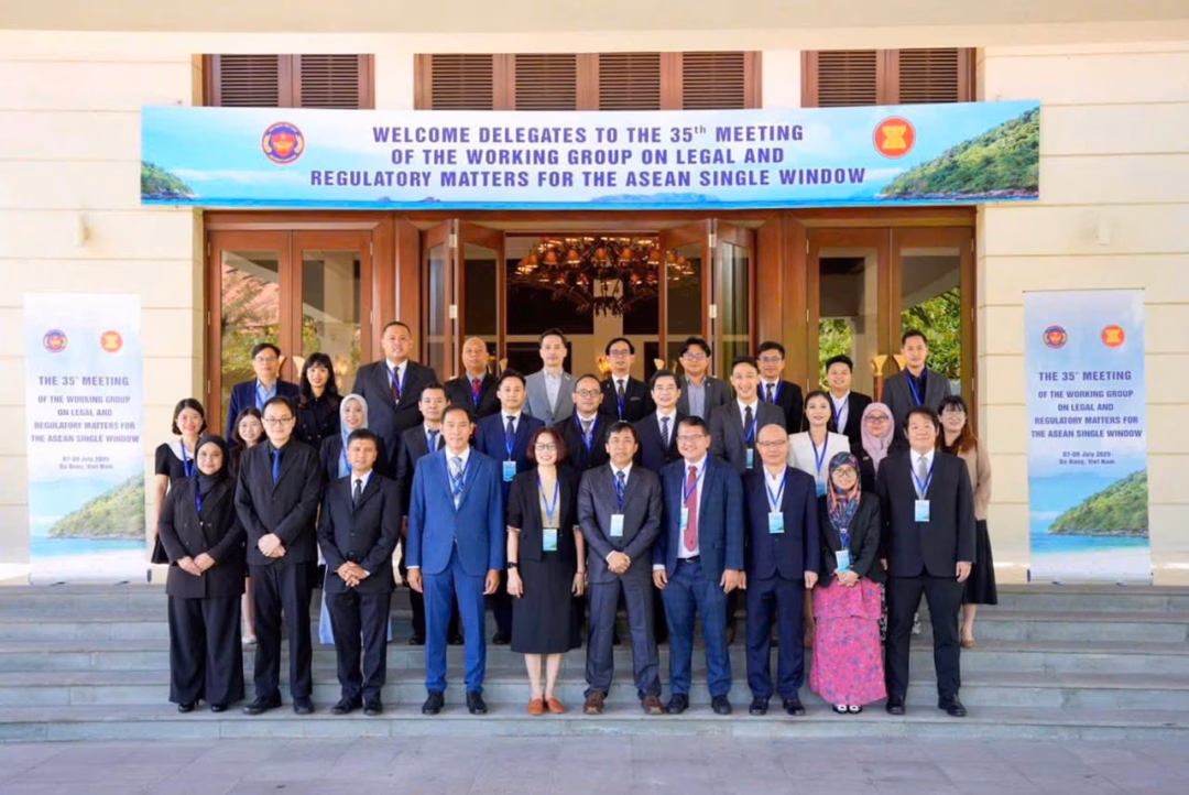 Bà Nguyễn Thị Việt Nga - Phó chánh Văn phòng Cục Hải quan Việt Nam phát biểu tại sự kiện