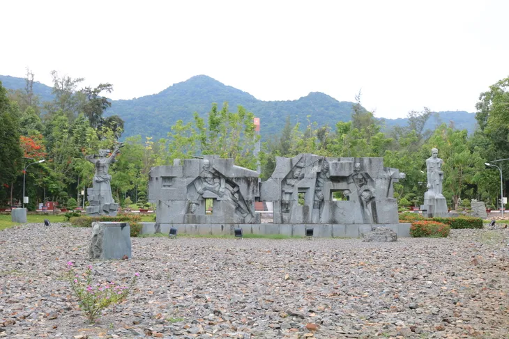 Nghĩa trang Hàng Dương