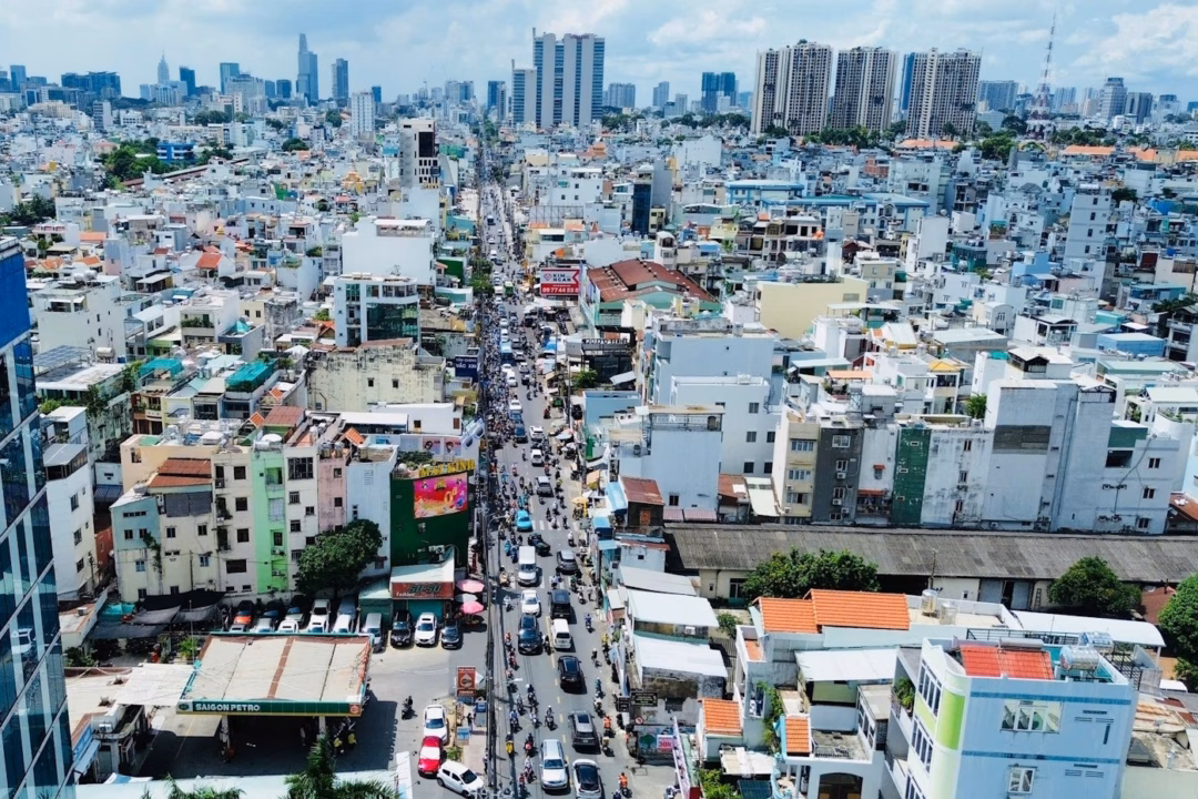 Metro số 2 tr&ecirc;n Đường C&aacute;ch Mạng Th&aacute;ng T&aacute;m