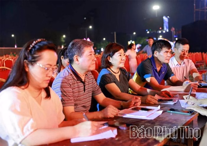 Ban tổ chức v&agrave; hội đồng nghệ thuật g&oacute;p &yacute; chương tr&igrave;nh nghệ thuật khai mạc Lễ hội Đền H&ugrave;ng 2026