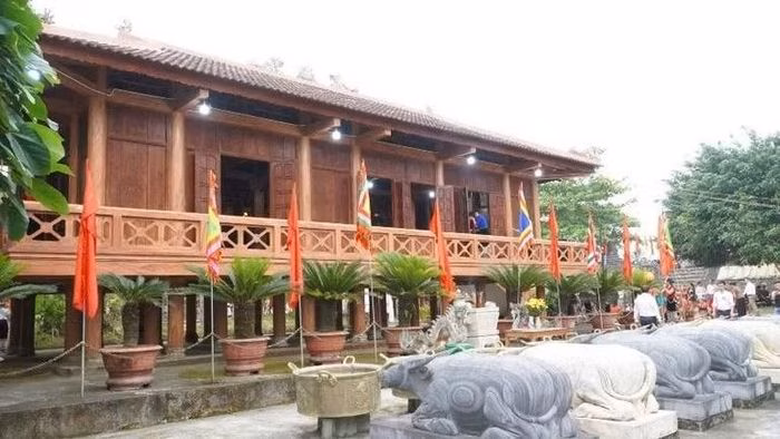 Kiến trúc nhà sàn 9 gian đặc trưng của người Thái tại Quế Phong