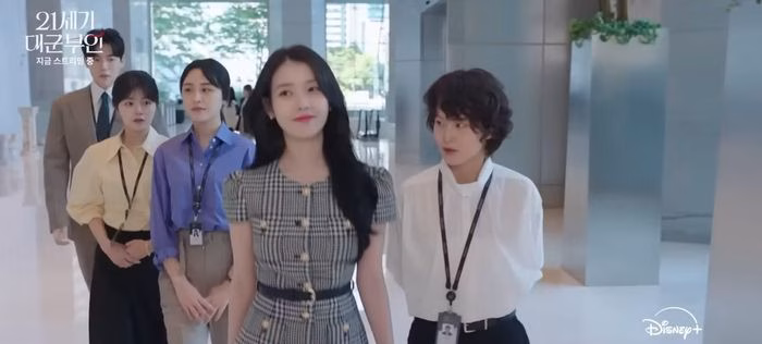 Lee Ahn v&agrave; Seong Hui Ju trong bản hợp đồng h&ocirc;n nh&acirc;n đầy toan t&iacute;nh