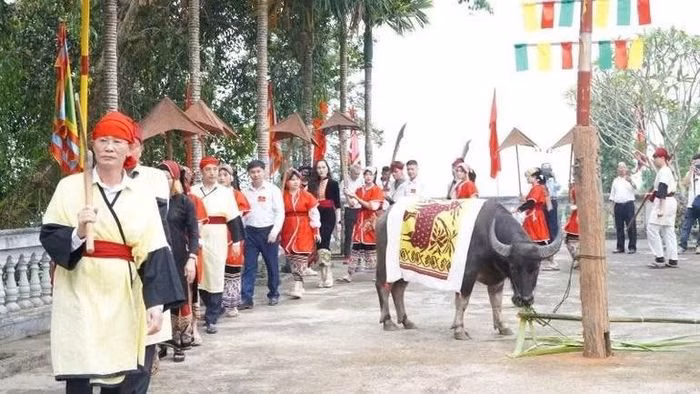 Nghi thức rước trâu linh thiêng trong lễ hội truyền thống người Thái