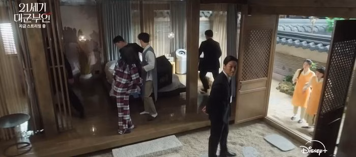 Những toan t&iacute;nh xoay quanh cuộc h&ocirc;n nh&acirc;n của Lee Ahn v&agrave; Hui Ju