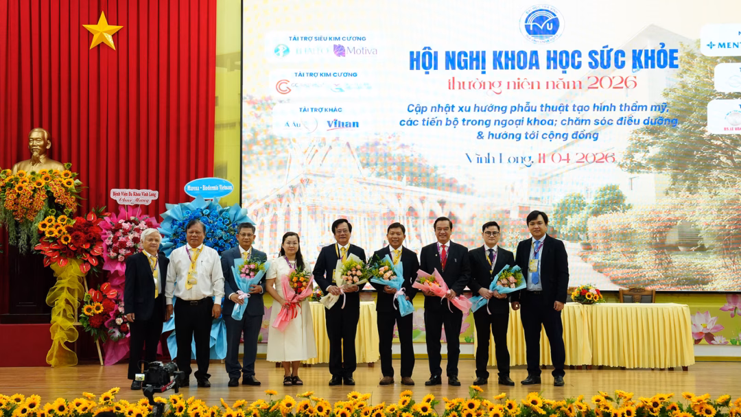 To&agrave;n cảnh Hội nghị Khoa học Sức khỏe 2026 tại Đại học Tr&agrave; Vinh quy tụ nhiều chuy&ecirc;n gia đầu ng&agrave;nh