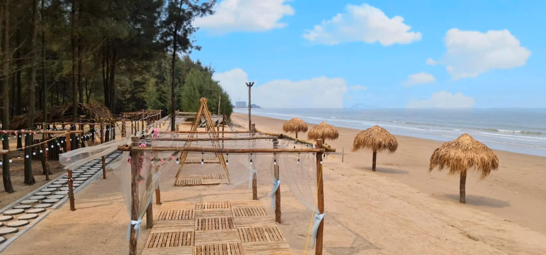 Bãi biển Hải Tiến Bãi biển Hải Tiến