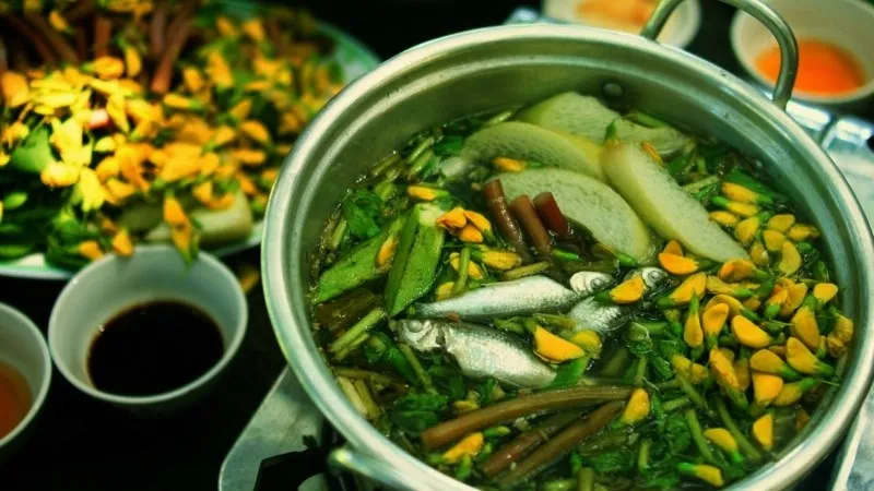 Lẩu cá linh Lẩu cá linh
