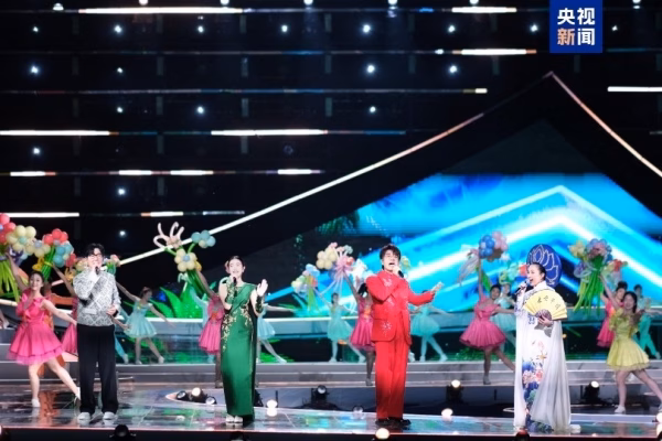“Tâm Nguyệt Đồng Huy” – Sắc màu văn hóa khu vực trong chương trình Tết Đoan Ngọ của Đài CMG “Tâm Nguyệt Đồng Huy” – Sắc màu văn hóa khu vực trong chương trình Tết Đoan Ngọ của Đài CMG