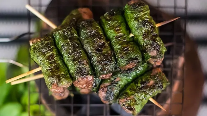 Rắn cuốn lá lốt nướng Rắn cuốn lá lốt nướng