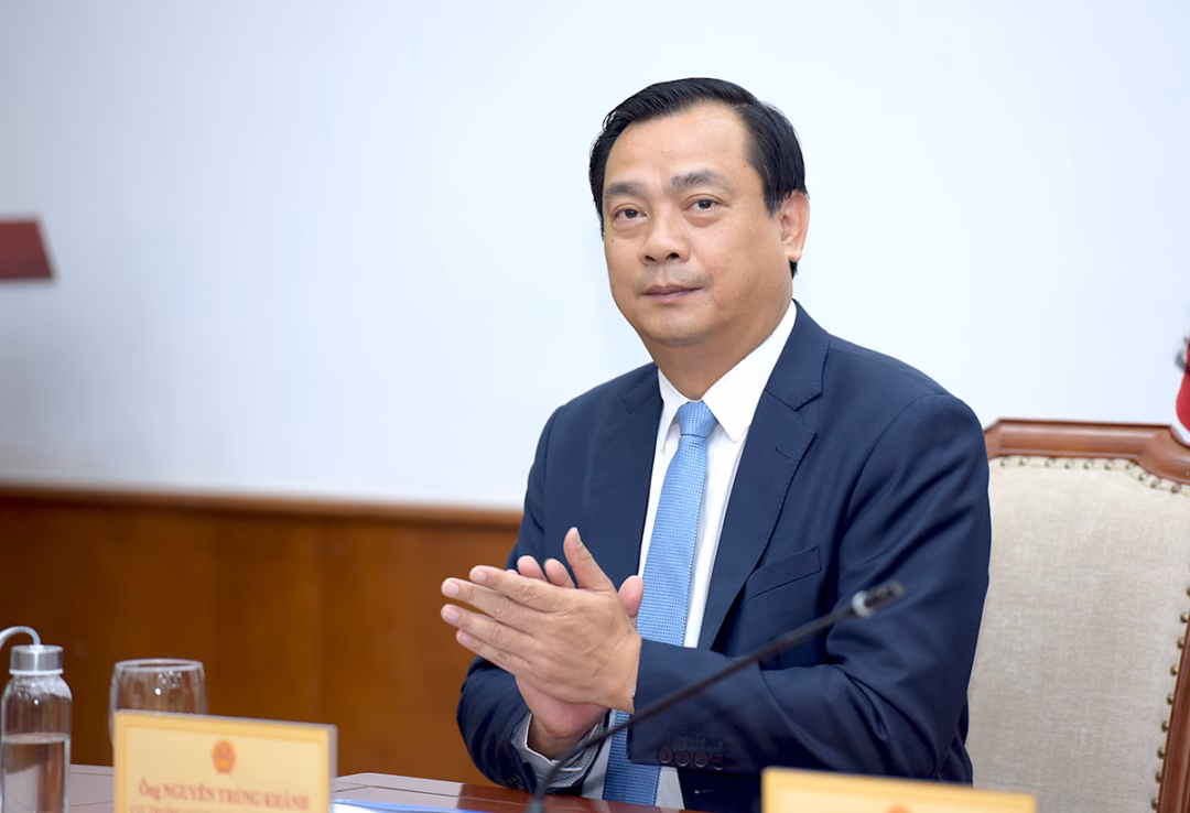 Huyền thoại Golf thế giới trở thành Đại sứ Du lịch Việt Nam nhiệm kỳ 2025-2030 Cục trưởng Cục Du lịch Quốc gia Việt Nam Nguyễn Trùng Khánh. Ảnh: TITC