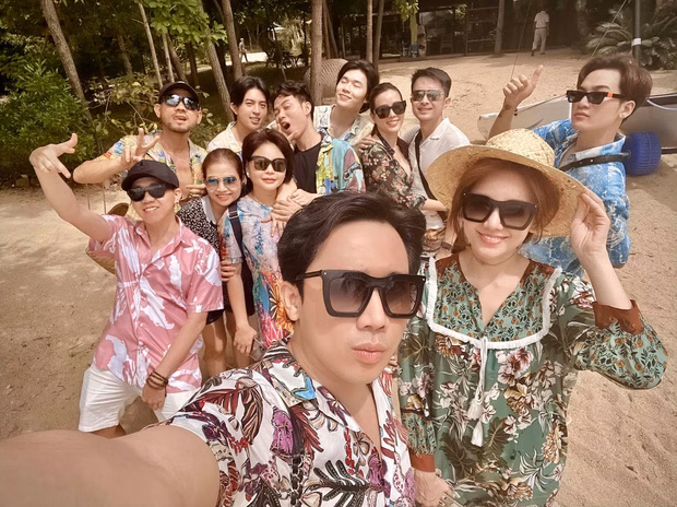 Hội bạn thân showbiz Việt: Những quy tắc ngầm giữ tình bạn bền lâu Khui quy luật ngầm hội bạn sao hạng A: Trấn Thành phạt