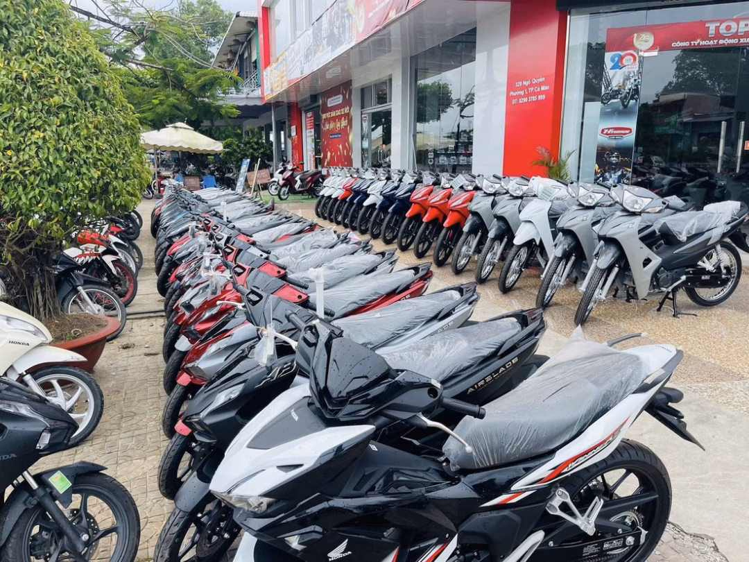 Một cửa hàng xe máy khó có thể đầu tư một hệ thống kiểm định khí thải - Ảnh: Facebook