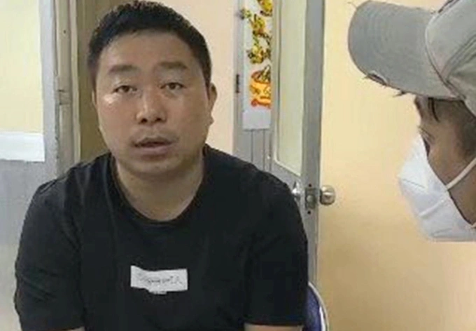 Trần Minh Tuấn khi bị bắt - hình ảnh từ VNExpress Trần Minh Tuấn khi bị bắt