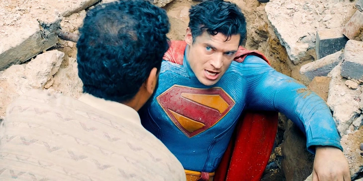Superman gây chia rẽ giới phê bình: Người khen khởi đầu mới mẻ, kẻ chê thiếu chiều sâu Superman