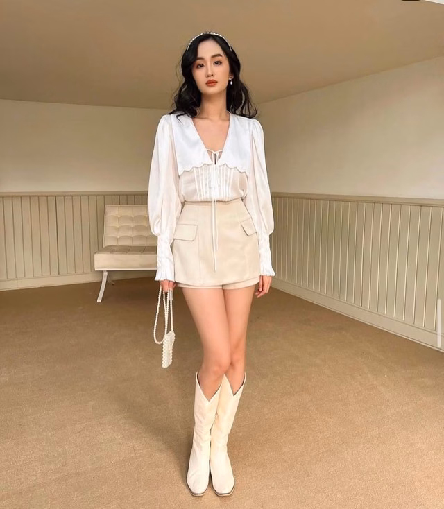 Quần shorts giả váy và áo sơ mi