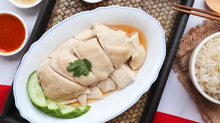 Cơm gà Hải Nam không cần nước xốt vẫn ngon Cơm gà Hải Nam không cần nước xốt vẫn ngon