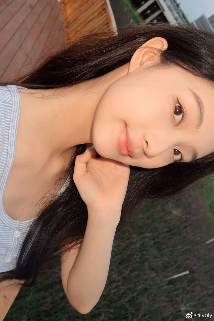Uống nước ép dưa hấu giúp phục hồi độ ẩm cho da Uống nước ép dưa hấu giúp phục hồi độ ẩm cho da