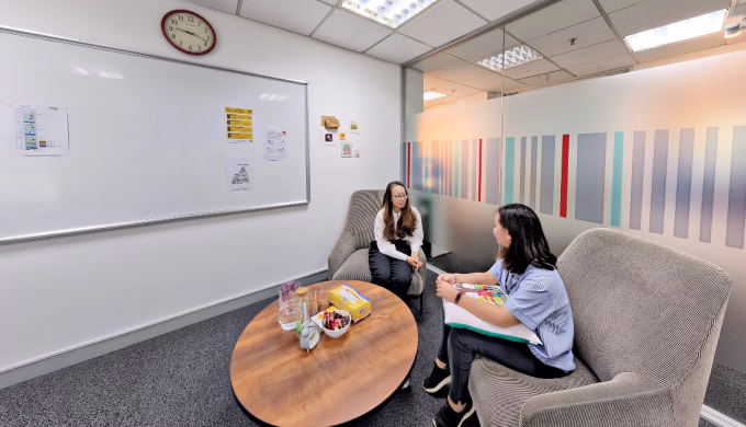 Image title Chăm sóc sức khỏe tinh thần học đường là mảng công việc có nhiều tiềm năng cho sinh viên theo học ngành Tâm lý học tại RMIT.