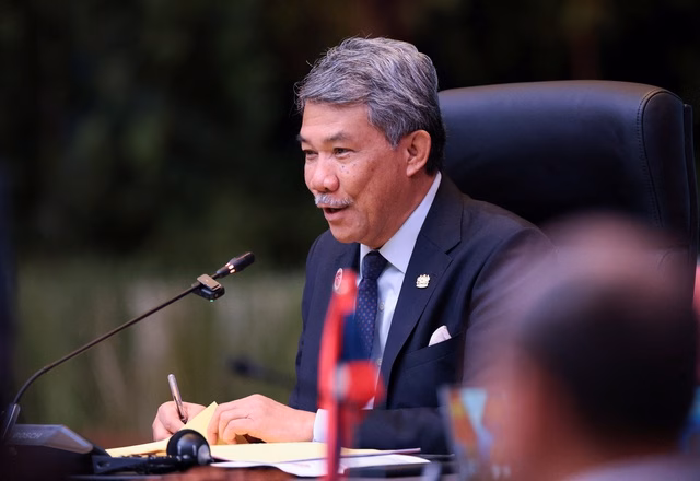 Ngoại trưởng Malaysia Mohamad Hasan Ngoại trưởng Malaysia Mohamad Hasan