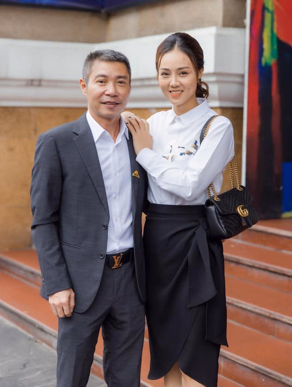 NSND Công Lý và vợ trẻ Ngọc Hà NSND Công Lý và vợ trẻ Ngọc Hà