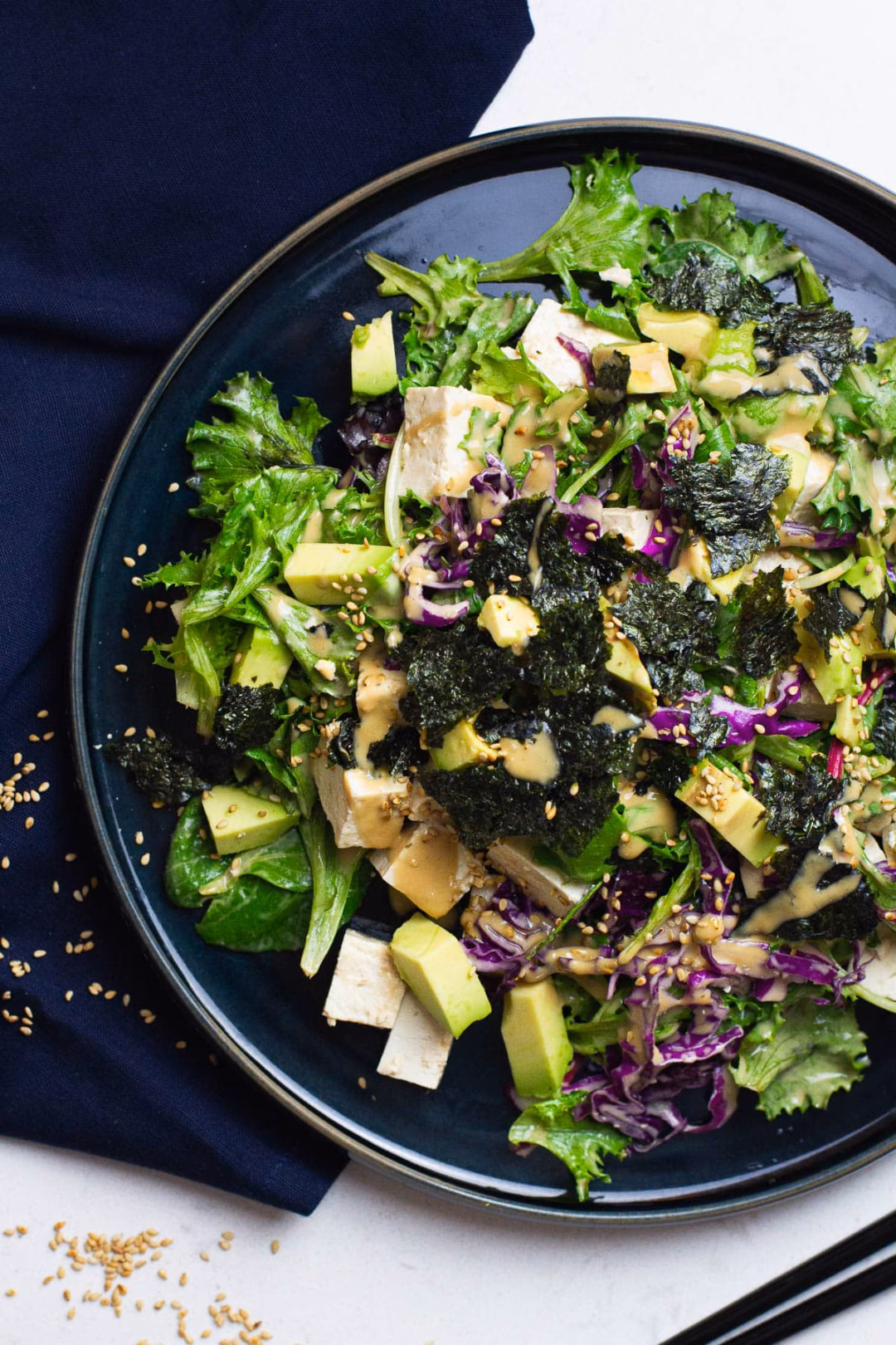 Cách chế biến salad bơ, đậu hũ non và mè rang Cách chế biến salad bơ, đậu hũ non và mè rang