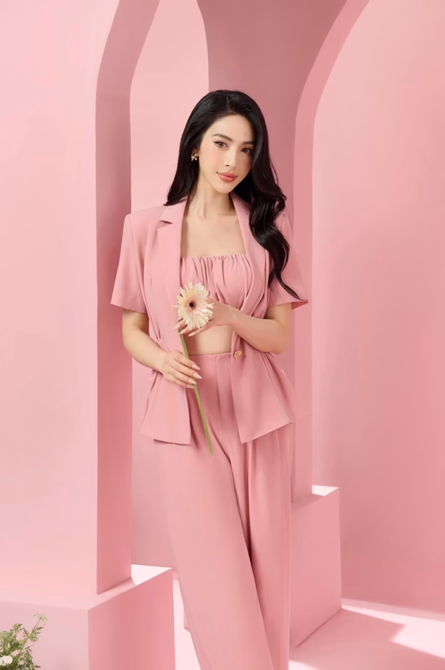 Áo vest công sở phối với quần
