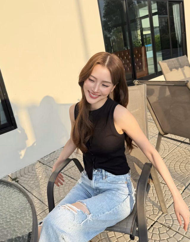Áo tank top màu xanh navy Áo tank top màu xanh navy