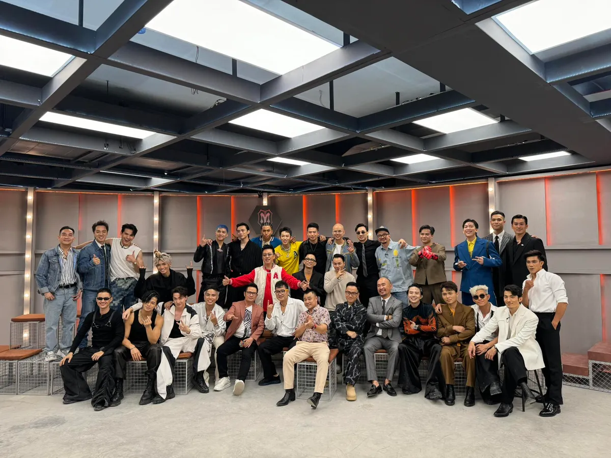 Phim tư liệu về Anh trai vượt ngàn chông gai khiến khán giả xôn xao vì chuyện... đêm hôm ấy - Ảnh1. Phim tư liệu về Anh trai vượt ngàn chông gai khiến khán giả xôn xao vì chuyện... đêm hôm ấy - Ảnh1.