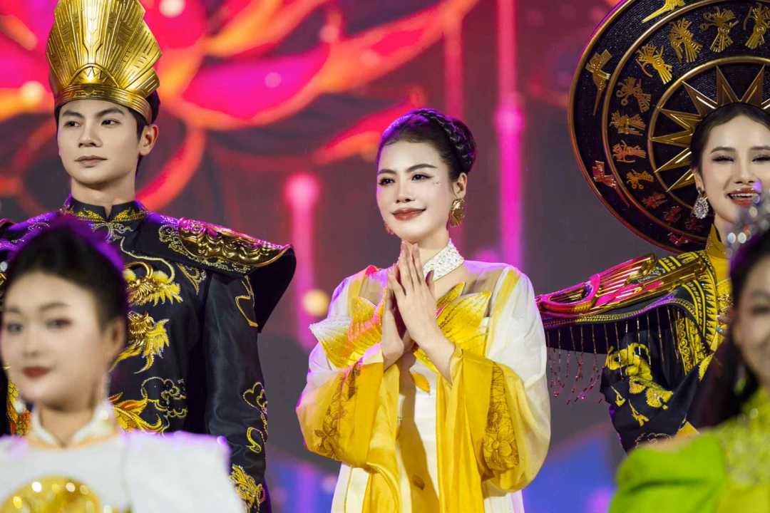 Nhà thiết kế Thoa Trần chia sẻ về chương trình