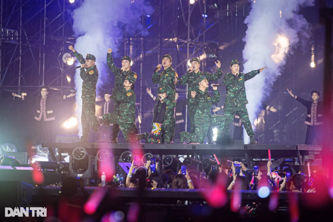 Các chuyên gia cho rằng, việc các ông lớn ngân hàng đầu tư cho concert giúp họ 'lãi' về truyền thông, thương hiệu