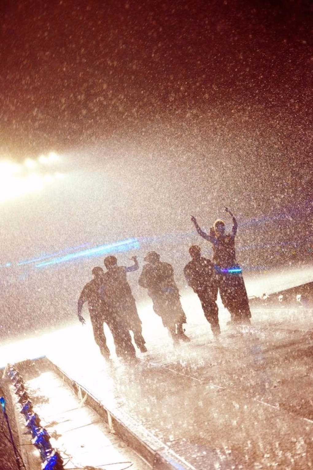 G-Dragon tương tác với người hâm mộ