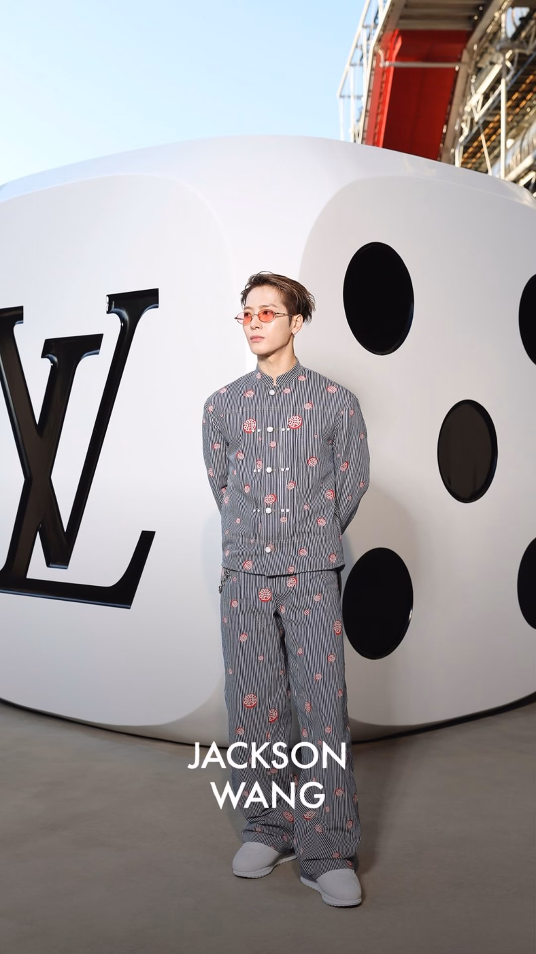 BamBam tại show Louis Vuitton BamBam tại show Louis Vuitton