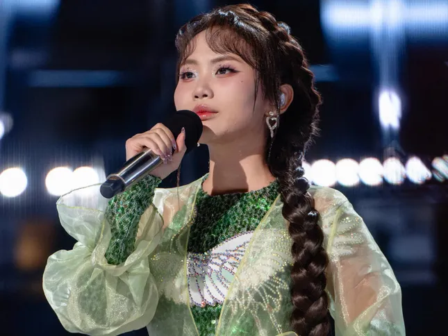 Phương Mỹ Chi trình diễn tại Sing! Asia Phương Mỹ Chi tại Sing! Asia