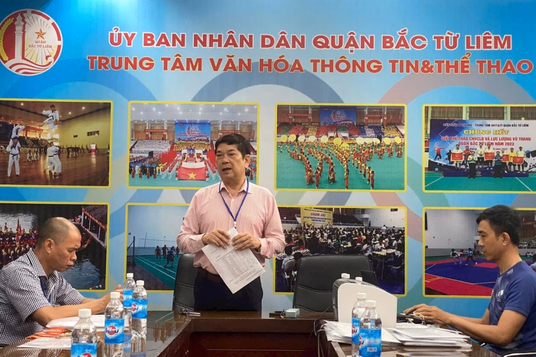 Chủ tịch Liên đoàn Taekwondo Hà Nội Nguyễn Mạnh Hùng phát biểu