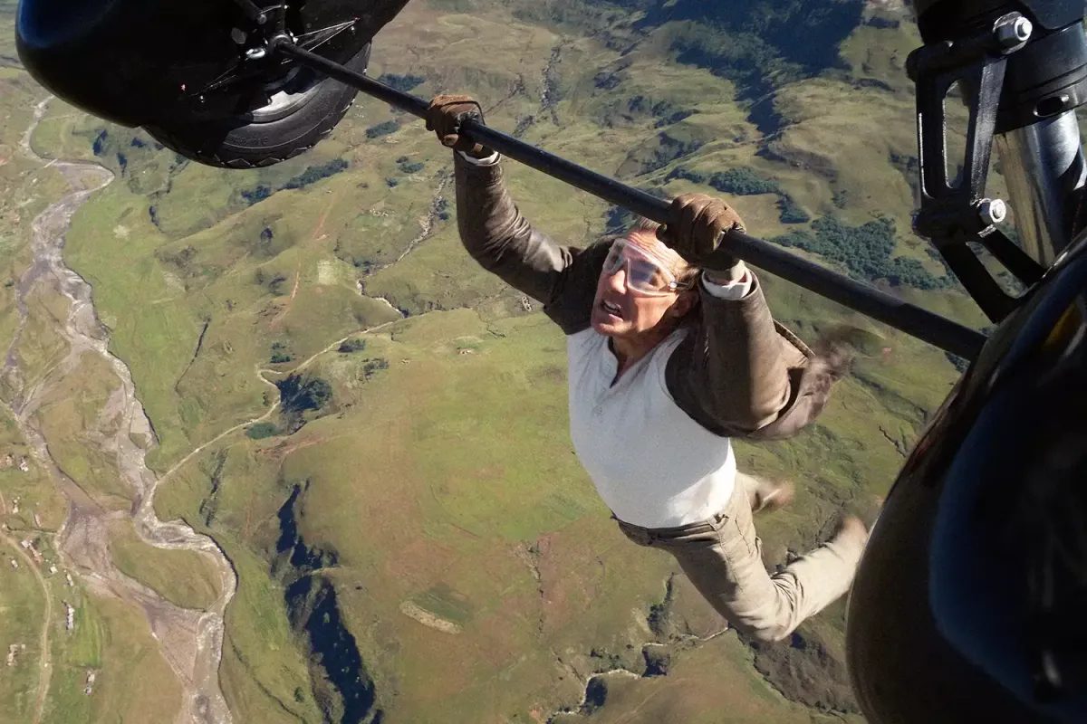 Tom Cruise lập kỷ lục Guinness trong hồi kết của Nhiệm vụ bất khả thi Tom Cruise lập kỷ lục Guinness trong hồi kết của Nhiệm vụ bất khả thi