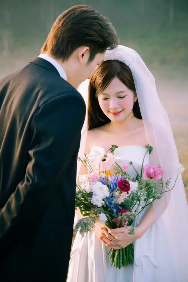 Đình Tú và Ngọc Huyền trong bộ ảnh cưới Đình Tú và Ngọc Huyền trong bộ ảnh cưới