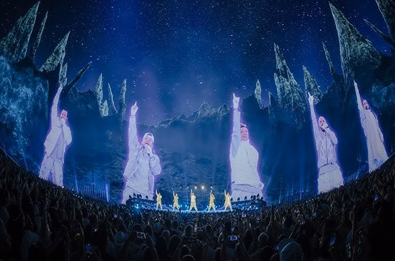 Backstreet Boys bùng nổ trên sân khấu The Sphere Las Vegas