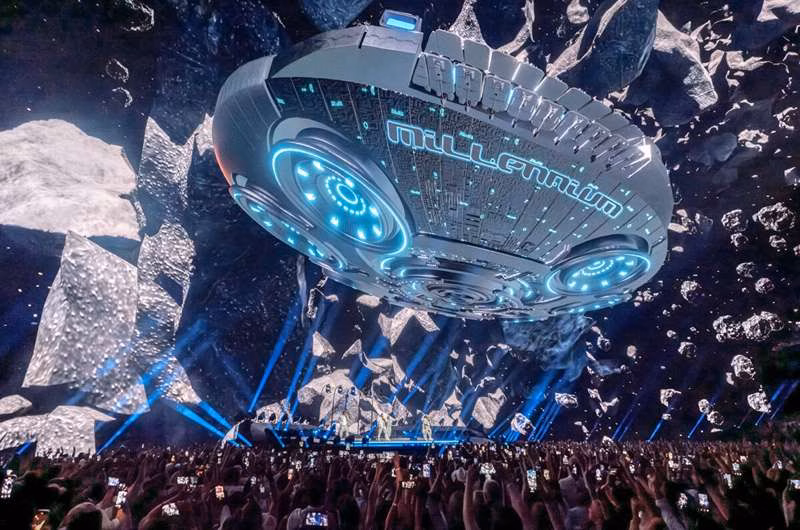 Backstreet Boys bùng nổ trên sân khấu The Sphere Las Vegas