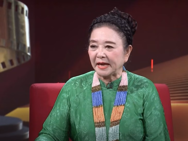 “Bài ca ra trận” – Phim chiến tranh lay động lòng người với sứ mệnh yêu nước Nghệ sĩ Thanh Loan nhớ lại những kỷ niệm khi đóng Bài ca ra trận - Ảnh chụp màn hình