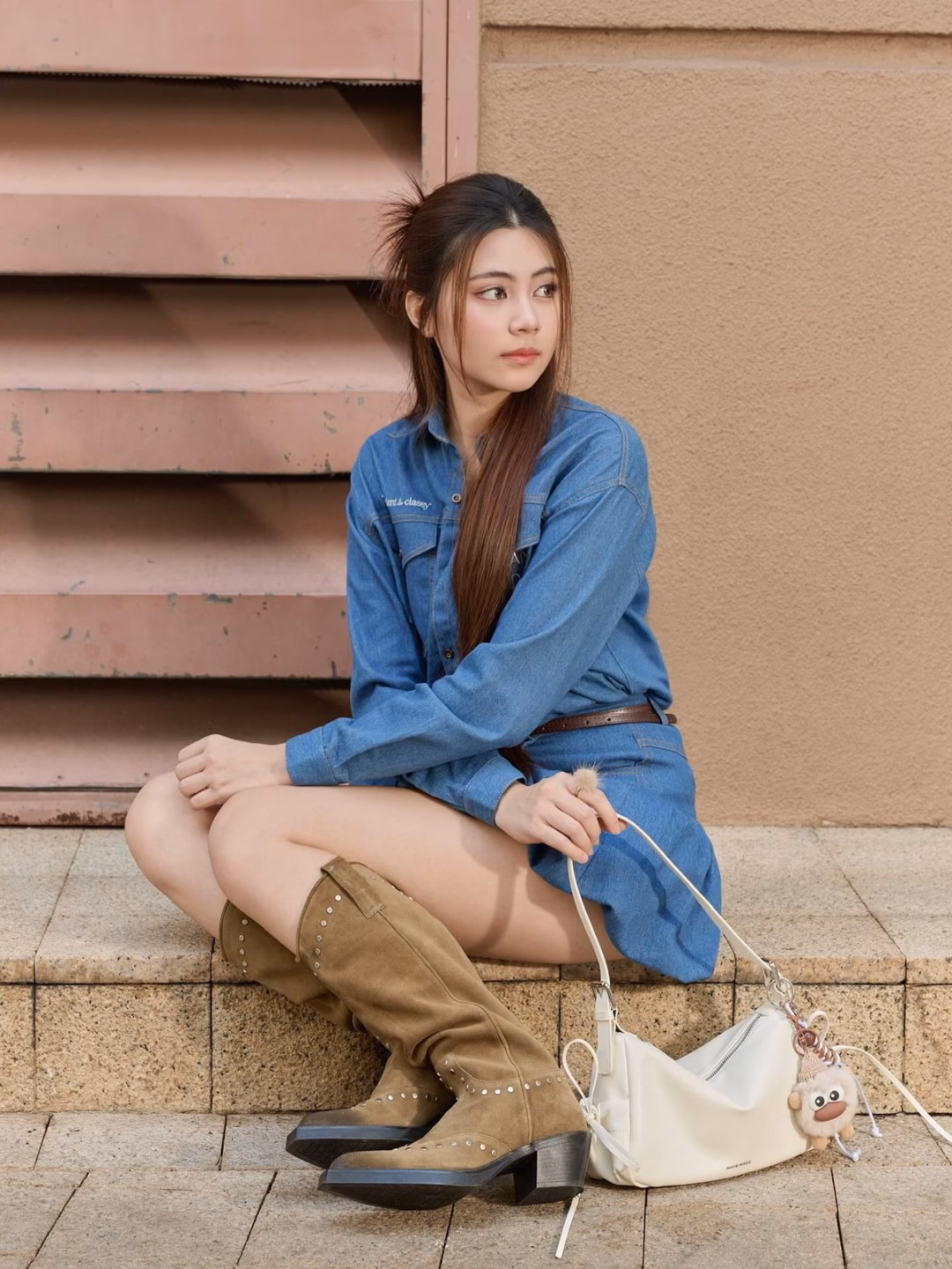 Con gái MC Quyền Linh bị chỉ trích vì hình ảnh mắt mày đậm, phản ứng bất ngờ của netizen Hạt Dẻ vướng tranh cãi 1 chi tiết khác xưa trên gương mặt - 10