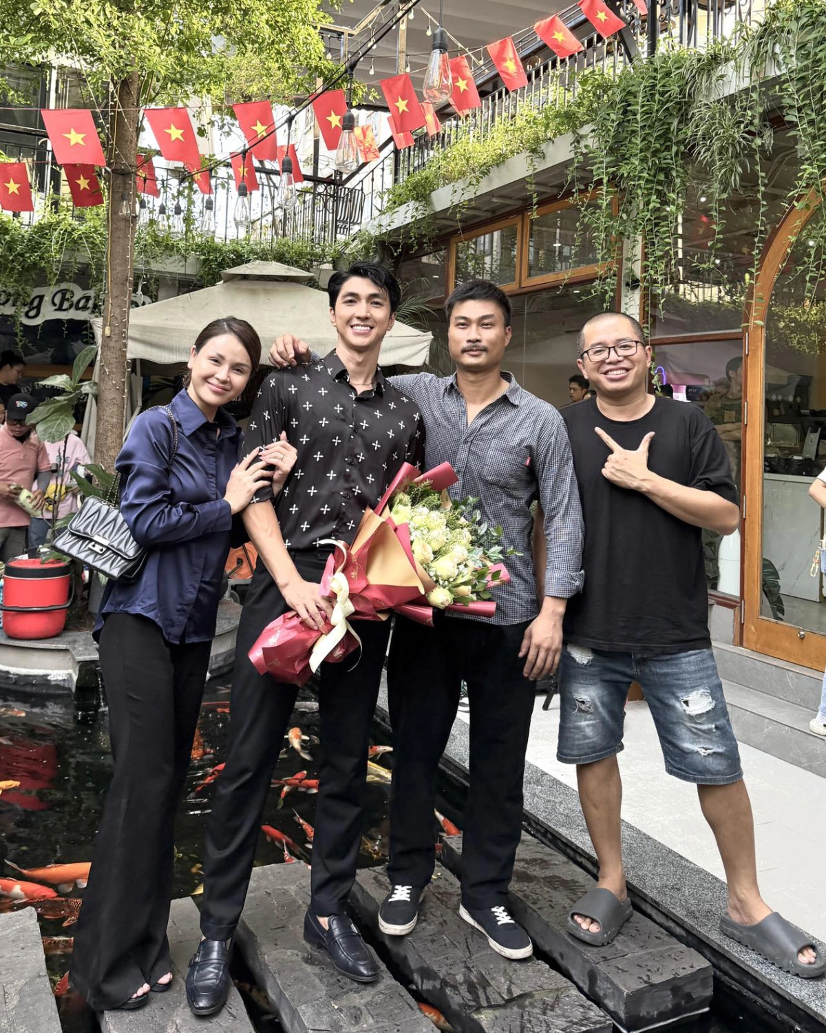 Giọt nước mắt hạnh phúc của các ngôi sao showbiz Việt trong tuần qua