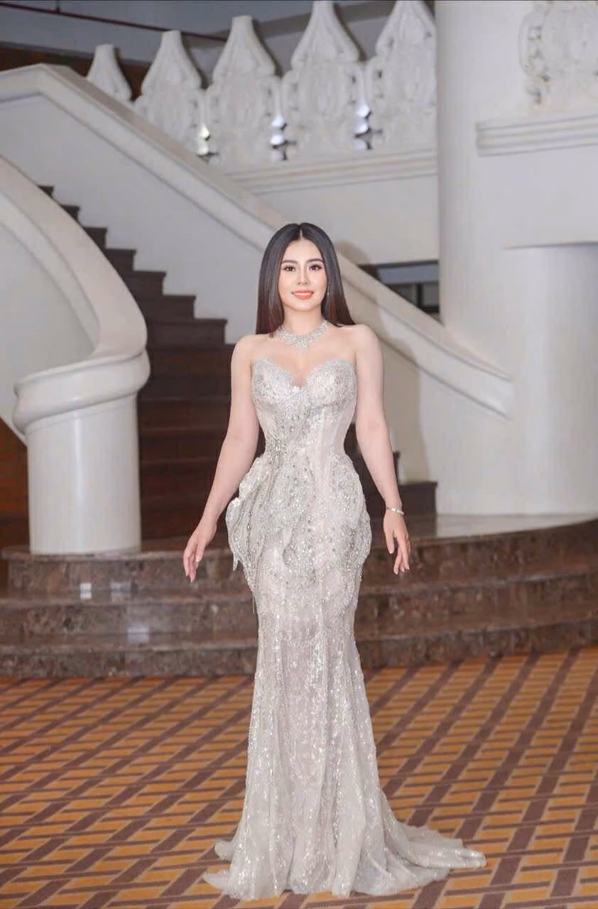 Hoa hậu Phan Kim Oanh: Hành trình từ người đẹp đến nhà tổ chức cuộc thi nhan sắc trí tuệ