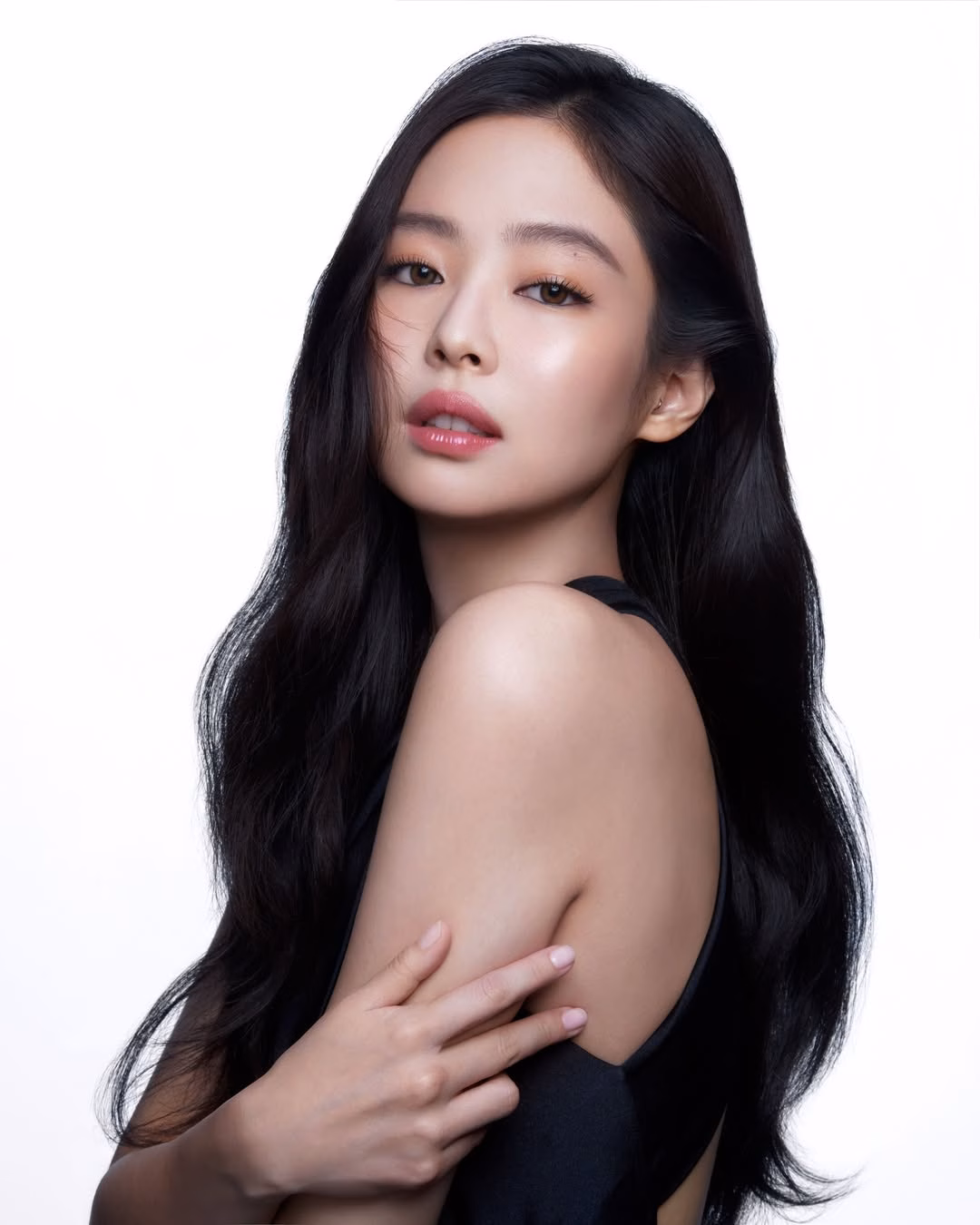Jennie chấm dứt hợp tác với Hera, úp mở mối quan hệ mới với Chanel Beauty? Jennie kết thúc mối quan hệ 6 năm, fan đồng tình vì idol không được coi trọng- Ảnh 4.