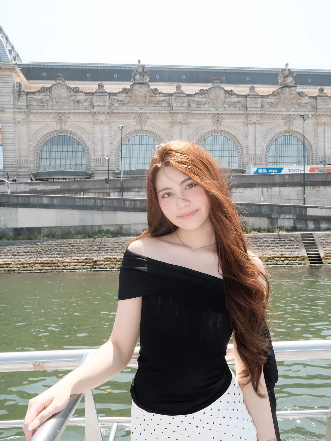 Lọ Lem và Hạt Dẻ nhà Quyền Linh đọ sắc tại biển, phong cách ai cũng đẹp ‘mười phân vẹn mười’ Ngắm tủ đồ cuả 2 ái nữ nhà Quyền Linh: Cô chị là