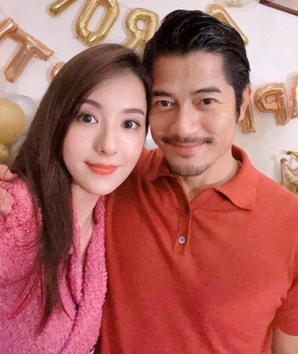 Quách Phú Thành thưởng cho vợ trẻ 13 triệu USD vì mang thai lần thứ 3 Quách Phú Thành thưởng cho vợ trẻ 13 triệu USD vì mang thai lần thứ 3