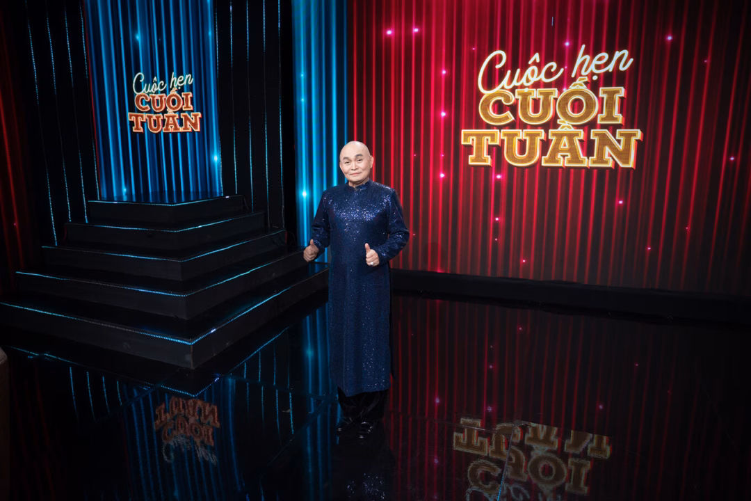 Xuân Hinh: Vua hài đất Bắc tuổi 65 vẫn mê rock xẩm Xuân Hinh khóc khi kể về tuổi thơ vất vả và khi nhắc tới người bố đã khuất (Ảnh: Chụp màn hình).