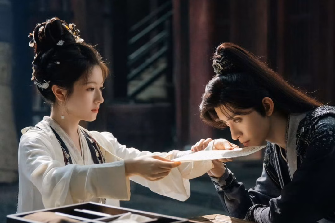 Lý Lan Địch gây tiếc nuối với doanh số bán tạp chí thấp dù đóng vai thành công trong Triều tuyết lục Lý Lan Địch và Ngao Thụy Bằng trong “Triều tuyết lục“. Ảnh: Nhà sản xuất phim